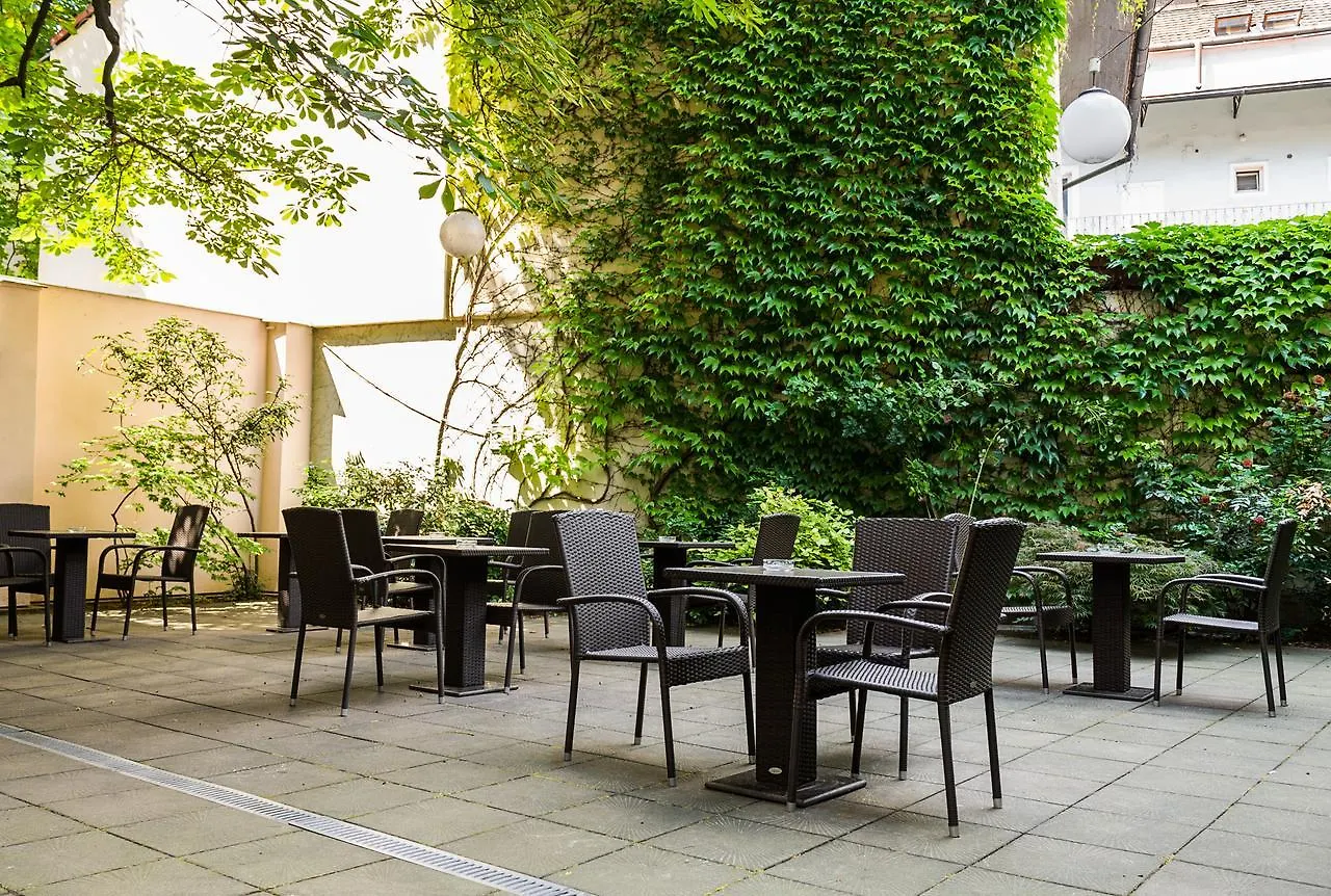 Hotel Dalimil Praga